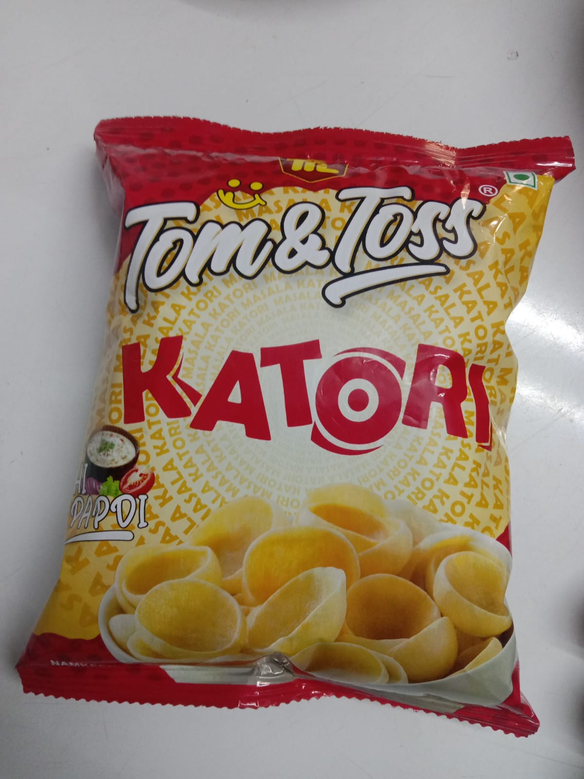50x Tom & Toss- (KATORI Dhai Papdi), Pack of 50 (18g each)